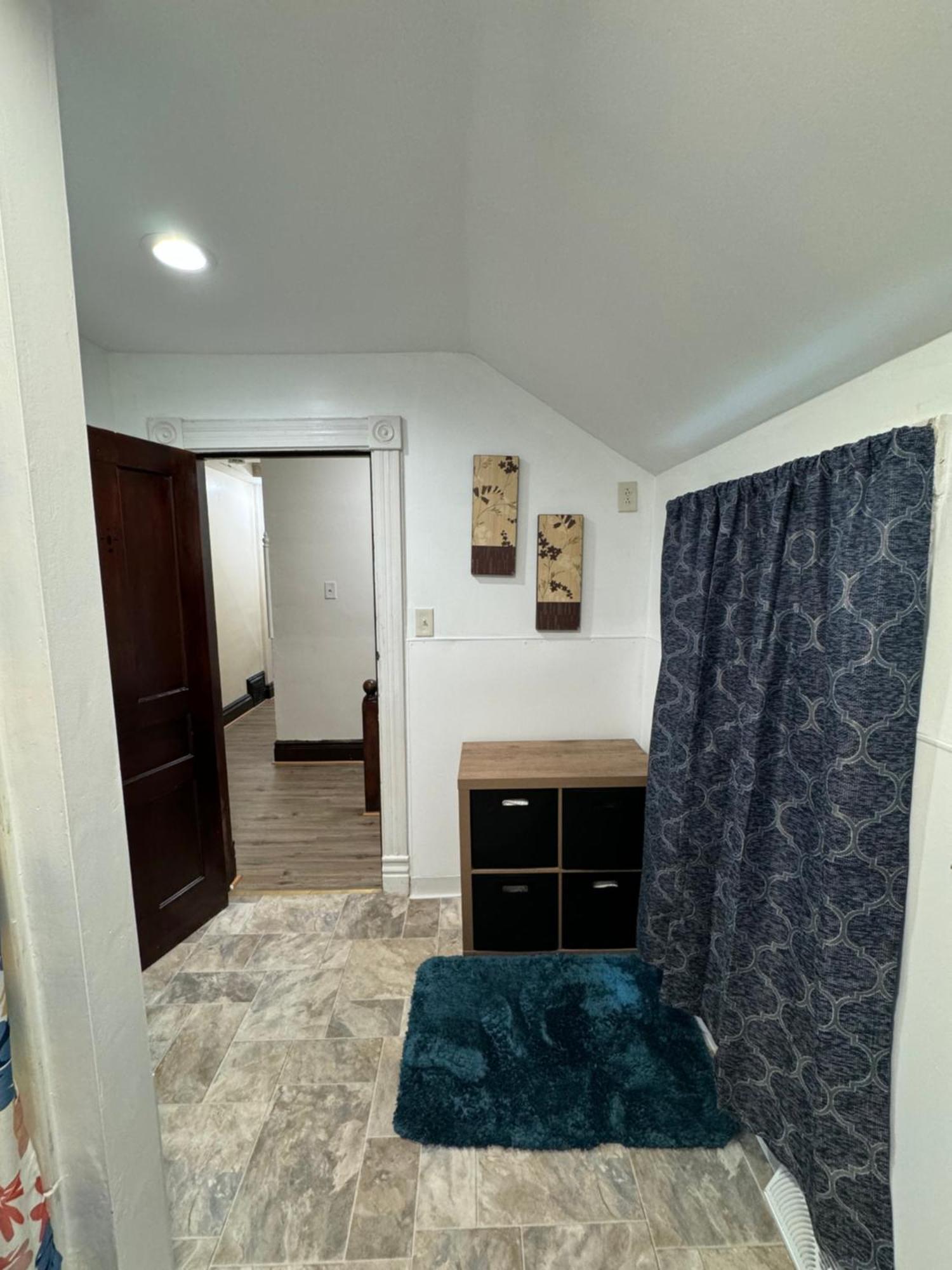 Comfy Getaway, 5 Bed, Sleeps 9, Walk To Falls! Niagara Falls Kültér fotó